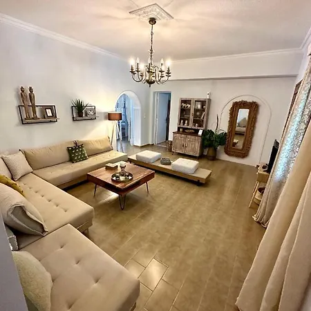 Διαμέρισμα Aura House - Serene And Breezy Under Pines