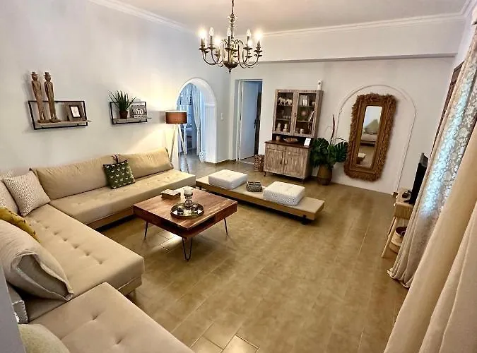Appartement Aura House - Serene And Breezy Under Pines
